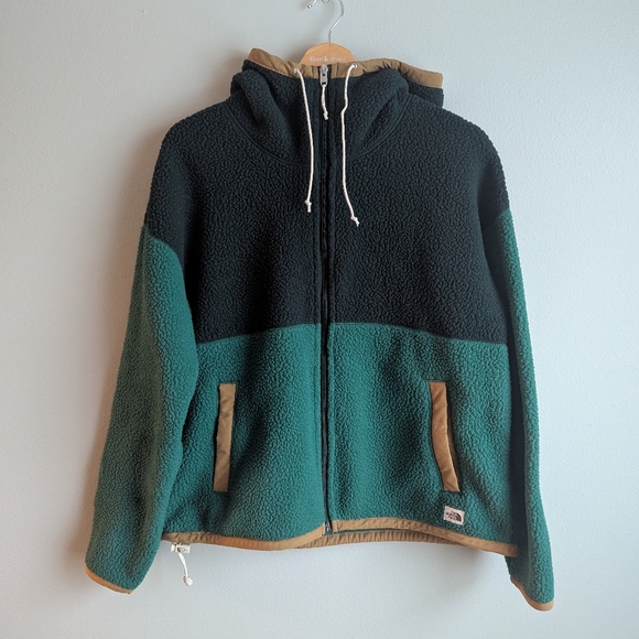 The North Face Women's Hooded Cragmont Fleece - Size Medium - Picture 2 of 7